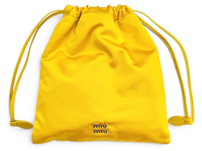 Miu Miu Duchess Beuteltasche Gelb