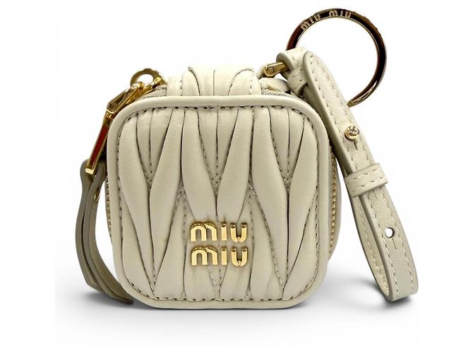 Pingente de bolsa em couro Miu Miu Bege