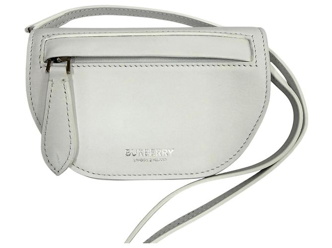Bolsa de Ombro Mini em Couro Burberry Olympia Branco