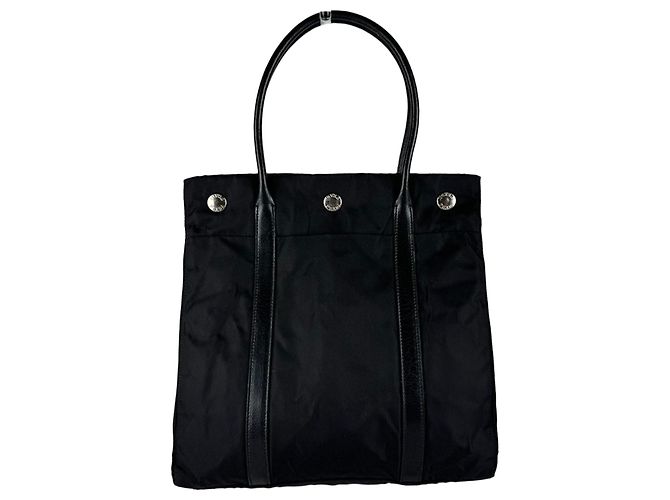 Borsa a mano Prada in nylon e pelle nera Nero