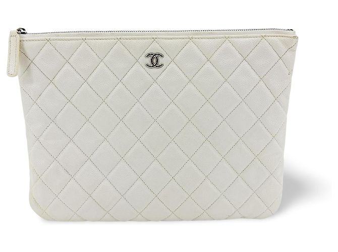 Chanel Classic O Case Quilted Caviar Small Blanc