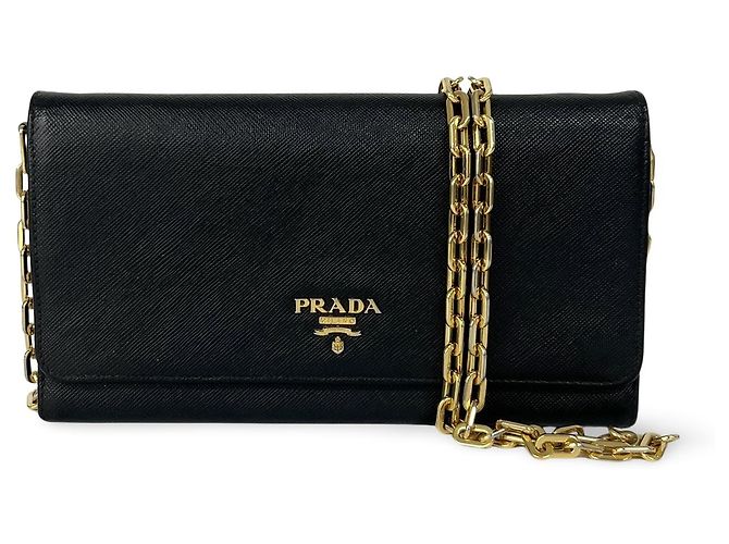 Prada em couro Saffiano com corrente Preto