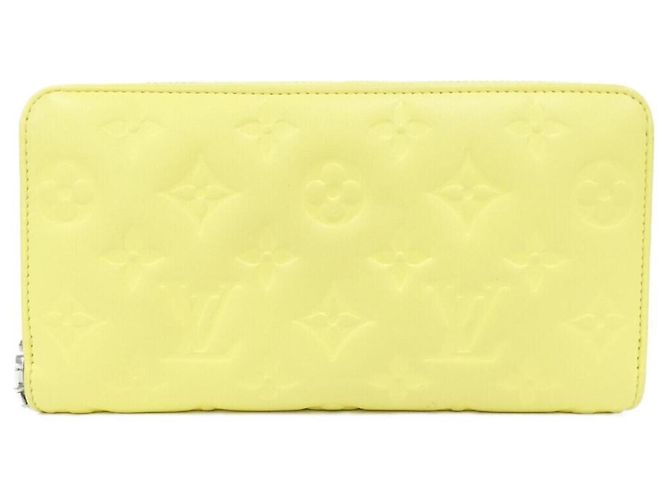 Cartera Coussin Zippy Louis Vuitton Amarillo