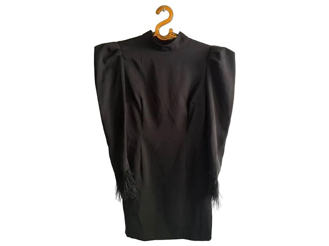 Autre Marque De La Vali Robe Mini Dos Nu à Plumes Noir