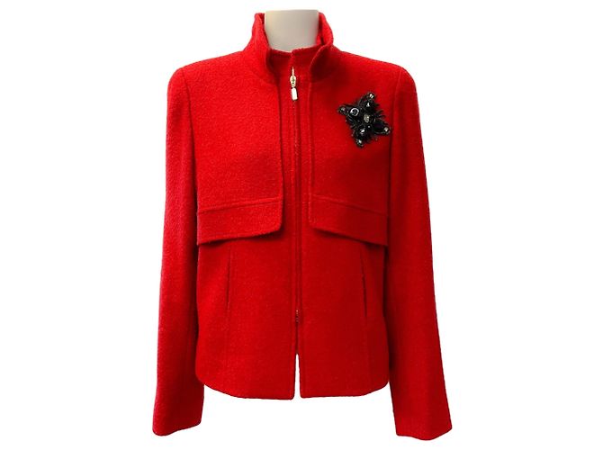Oscar de la Renta rote Wolle-Bouclé-Jacke mit Brosche