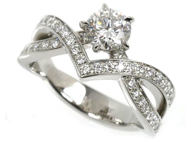 Chaumet Joséphine Amour d'Aigret Ring
