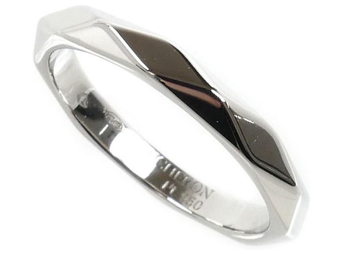 Boucheron Platinum 950 Band Ring