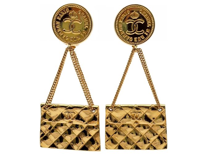 Orecchini motivo borsa matelassé Chanel Coco Mark D'oro