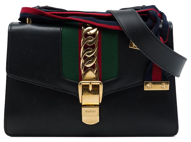 Bolsa Satchel Gucci Sylvie Small em couro de bezerro preto com Web