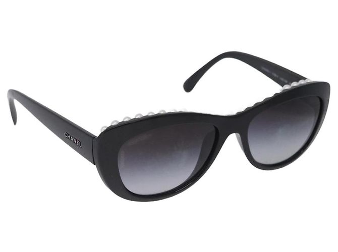 Gafas de sol CHANEL Plástico Negro Blanco CC Auth 203372