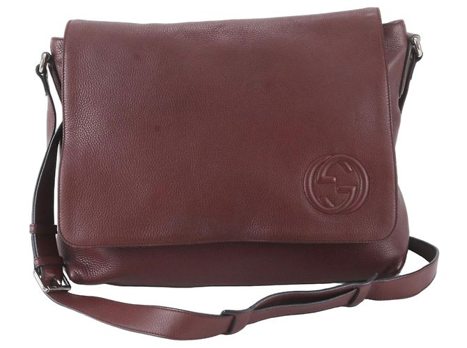 Bolsa Messenger Gucci em couro Interlocking G Vermelho Bordeaux