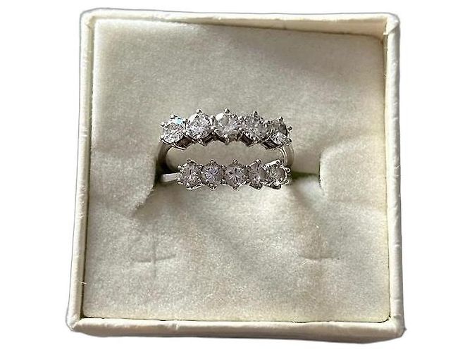 Autre Marque Conjunto de anéis Rivière de diamantes em ouro branco 18K Prata
