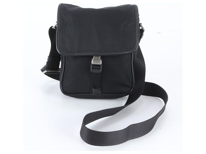 Sac messager Prada en nylon Tessuto et cuir Saffiano Noir