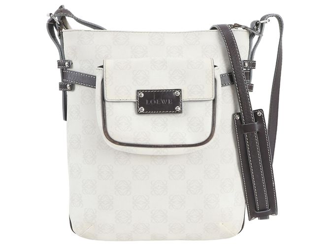 Bolsa de Ombro em Couro Anagram Loewe Marrom Branco