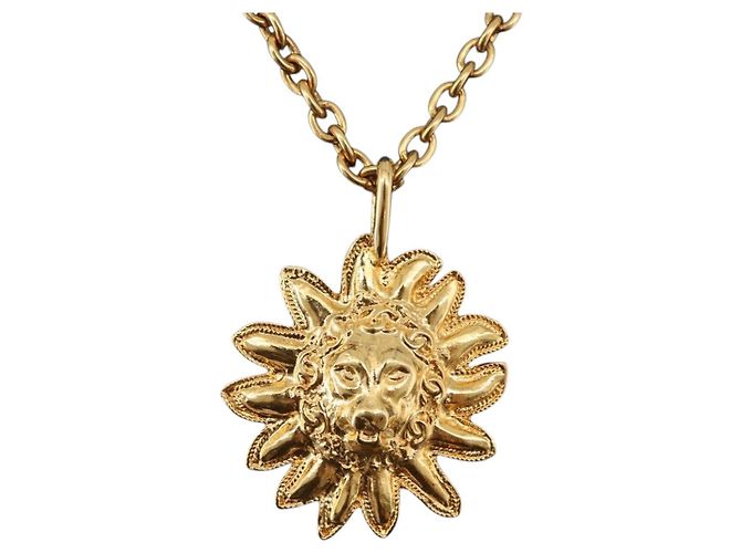 CHANEL Colar Metal Tom Dourado CC