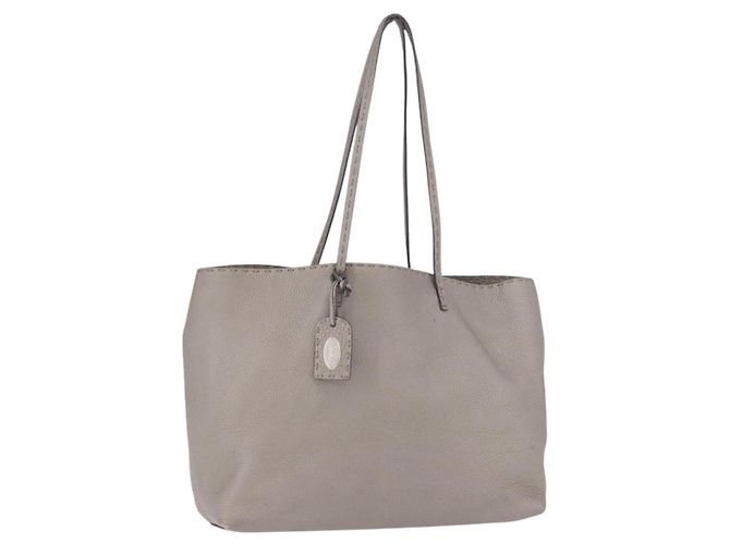 FENDI Celeria Handtasche Leder Grau Silber