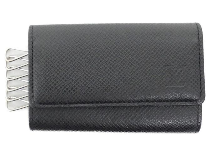 Louis Vuitton Taiga Multicles M30500 Key Case Negro