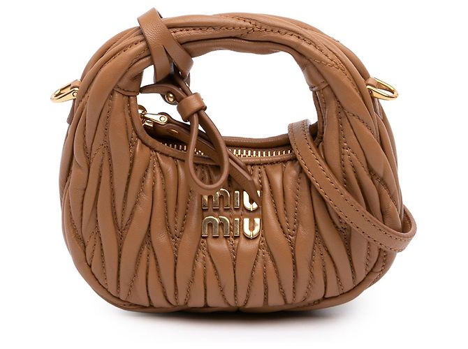 Bolsa Wander Miu Miu em Nappa Matelassé Micro Castanha Marrom
