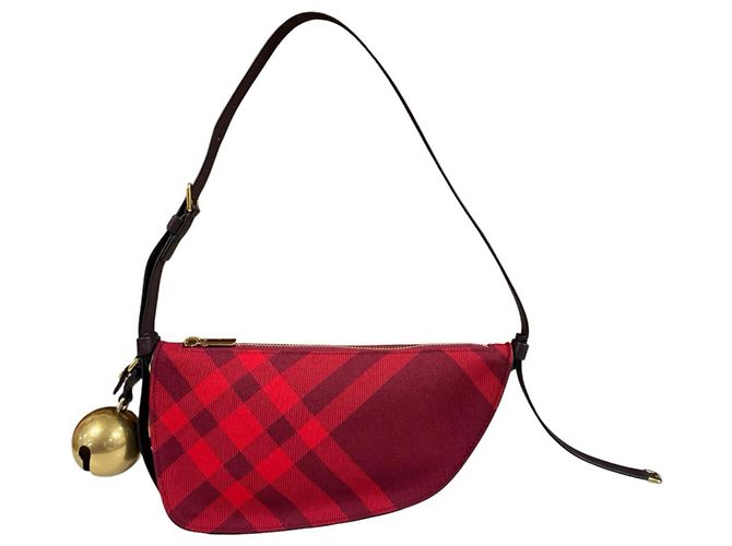 Bolso de hombro Burberry Shield Sling Mini Roja