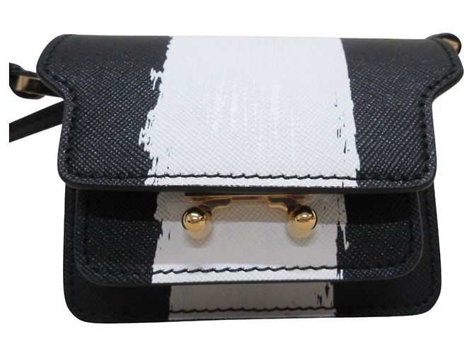 Borsa a tracolla e pochette Marni Trunk Nano in pelle Nero Bianco