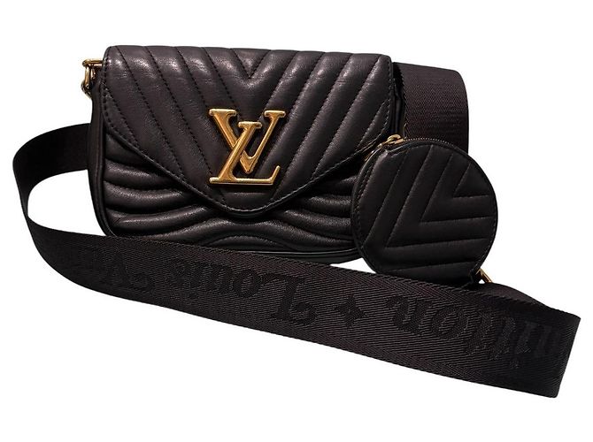 Louis Vuitton New Wave Multi Pochette Noir