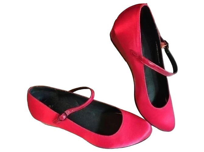 Autre Marque Camper Rote Satin-Ballerinas