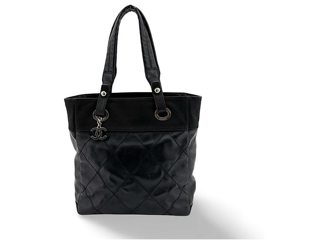 Chanel Biarritz Quilted Coated Canvas Small Preto