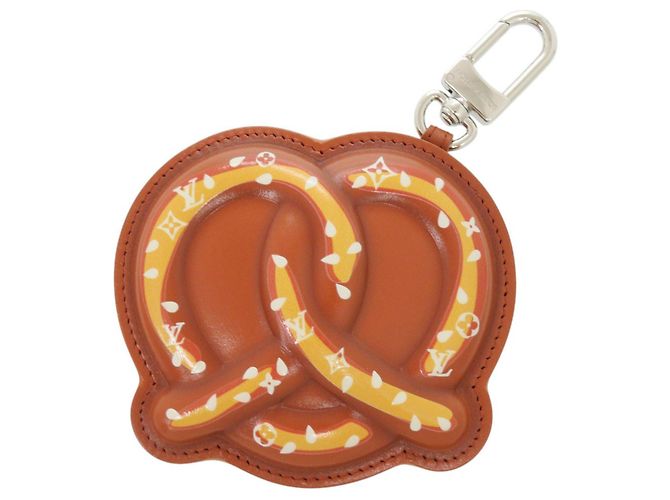 Acessório Chaveiro Louis Vuitton LV Pretzel Monogram Marrom Monograma