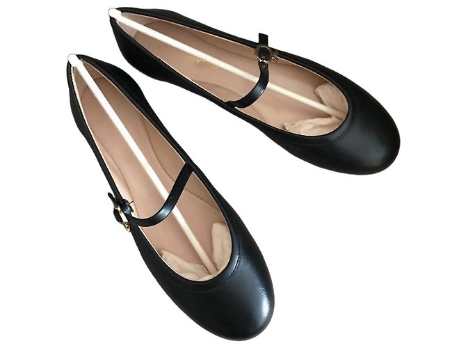 Gianvito Rossi Black leather ballet flats with strap