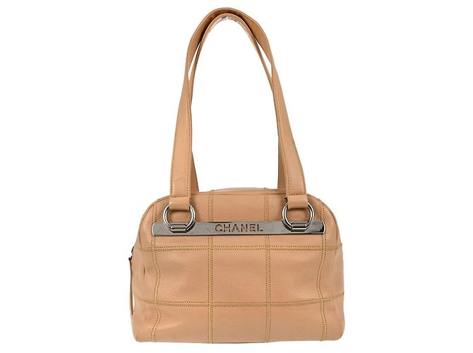 Bolsa de Ombro Chanel Square Stitch Matelassé Caviar Small Bege