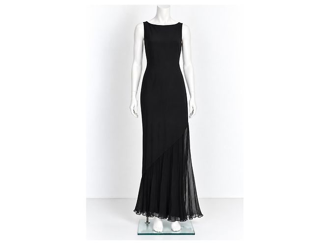 Max Mara Viskose-Jersey Kleid in Schwarz mit Chiffon-Saum