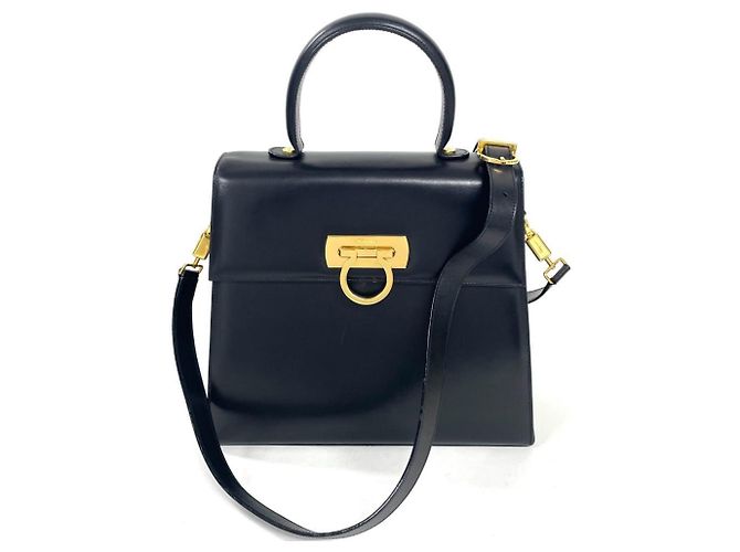 Salvatore Ferragamo Gancini Handtasche Schwarz