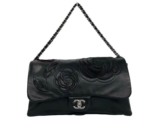 Timeless Borsa a tracolla Chanel Camellia Coco Mark Hardware Nero