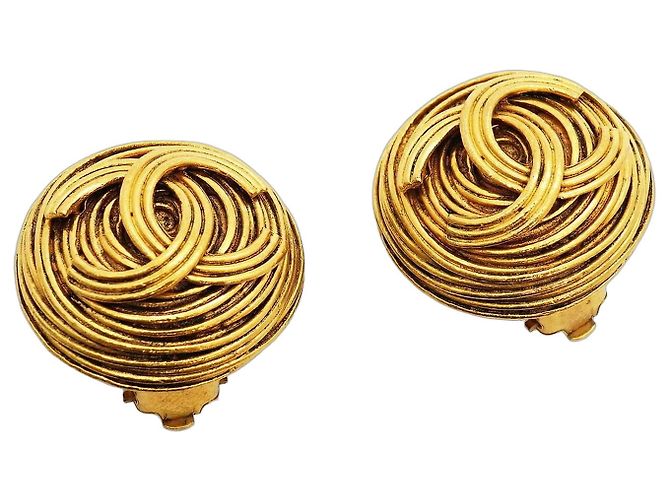 Boucles d'oreilles clips Chanel plaquées or Doré