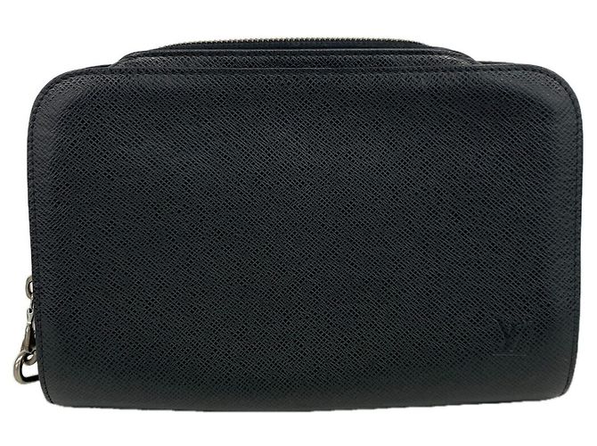 Pochette Louis Vuitton Taiga Baikal M30182 Gris