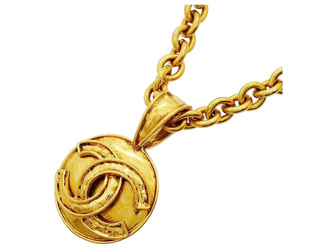 Collana Chanel placcata oro D'oro