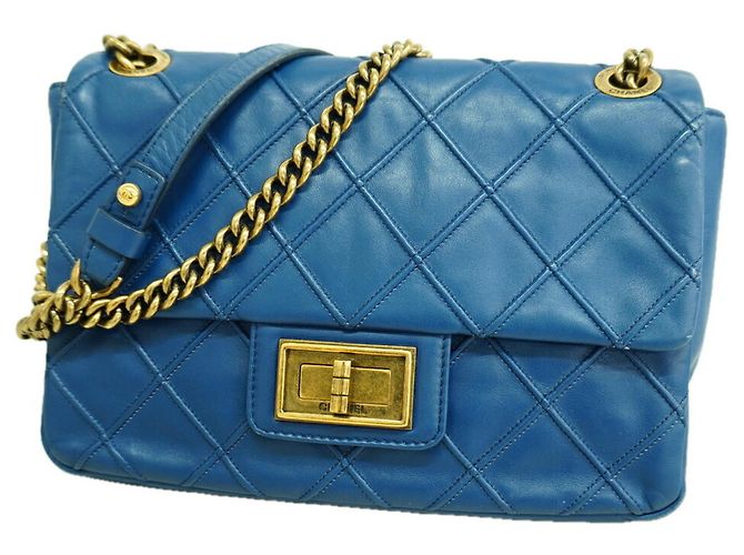 Bolsa de ombro em couro Chanel 2.55 com corrente dupla Azul