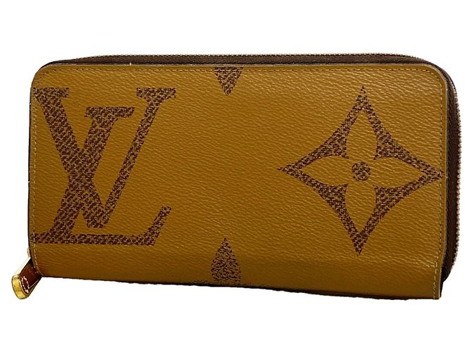 Louis Vuitton Monogram Giant Reverse Zippy Wallet Brown