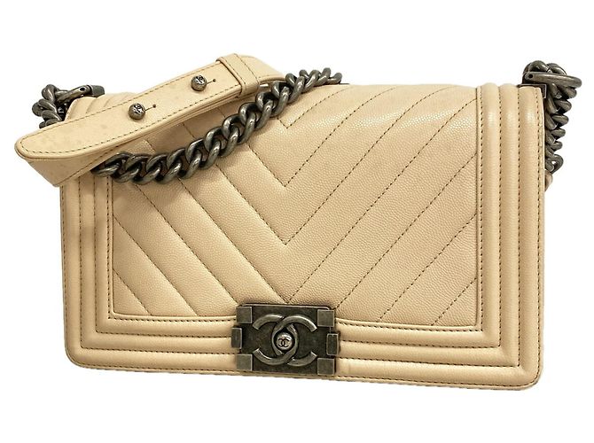 Borsa a tracolla Chanel Boy Chain Beige