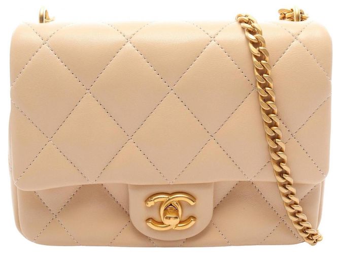 Bolsa de Ombro Chanel Matelassé Bege