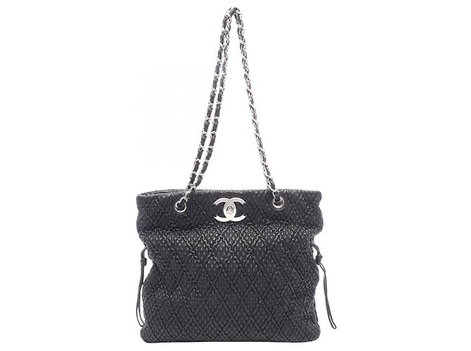 Saco Tote Chanel em pele de cordeiro preta Preto