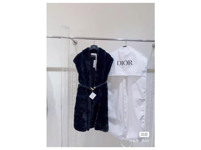 Autre Marque Abrigo Dior Negro con Ribete de Visón y Cinturón Multicolor