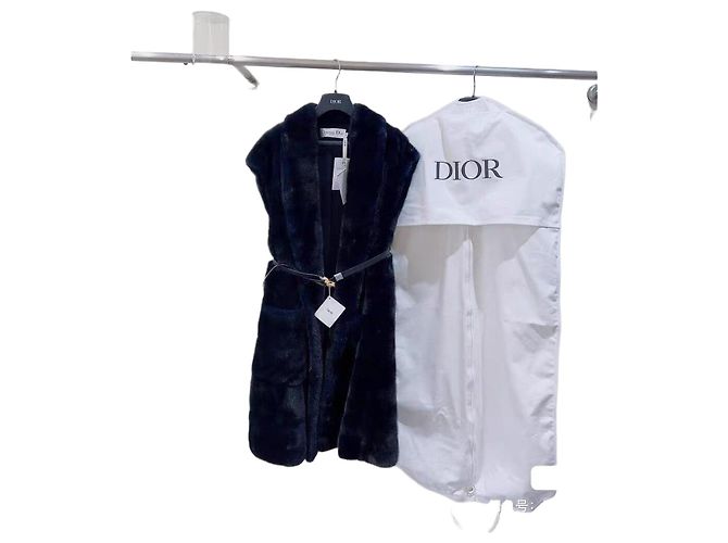 Autre Marque Casaco Dior Preto com Acabamento em Pele de Visão e Cinto Multicor