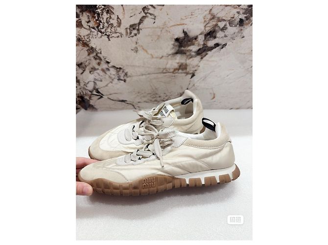 Baskets Miu Miu en cuir blanc Multicolore