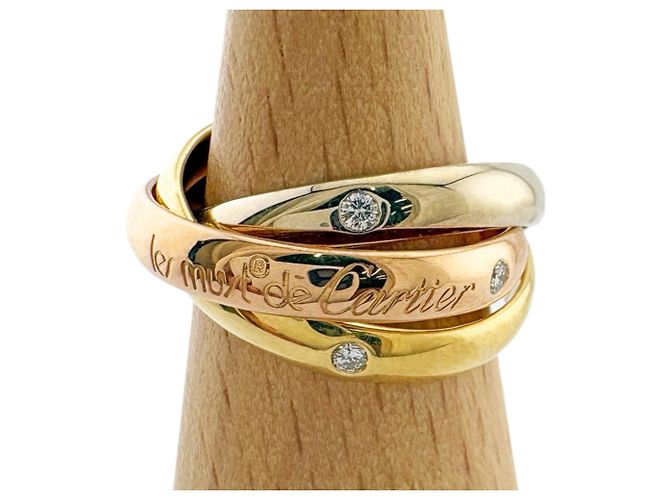 Anello Cartier Trinity in oro 18K e diamanti D'oro
