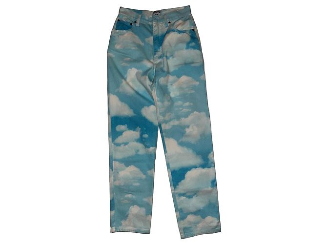 Vaqueros Moschino con estampado de nubes Blanco Azul
