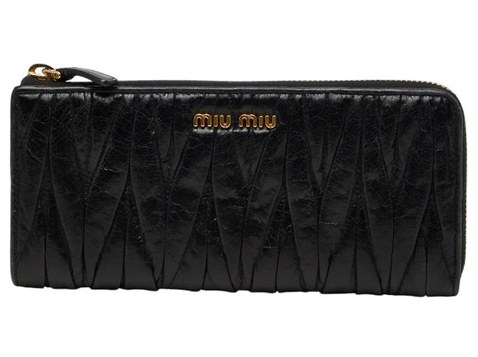 Cartera larga Miu Miu Matelassé Negro