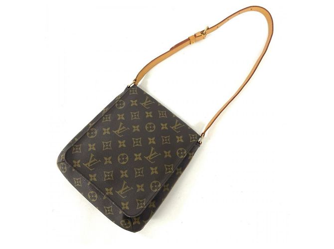 Bolsa de ombro Louis Vuitton em canvas Monogram marrom