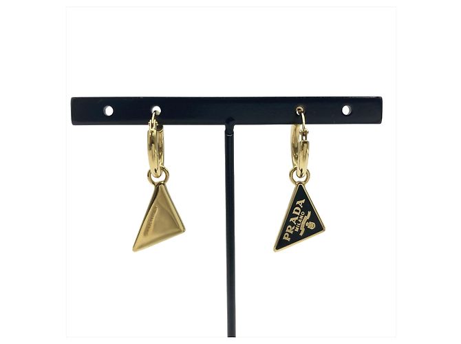 Boucles d'oreilles créoles Prada Triangle Noir