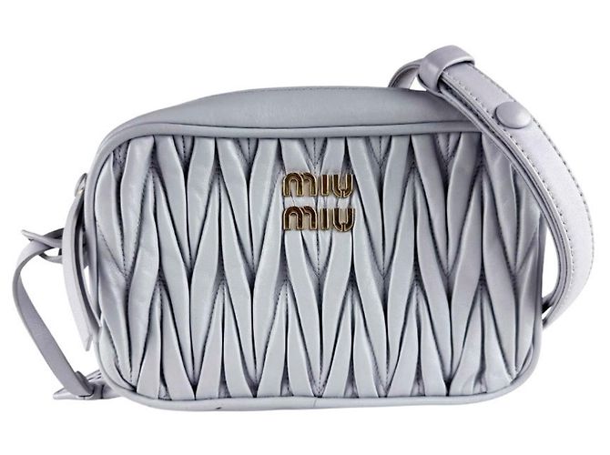 Miu Miu Schultertasche hellgrau